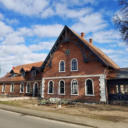 Inspektorenhaus Dobbin Ferienpension Exterior foto