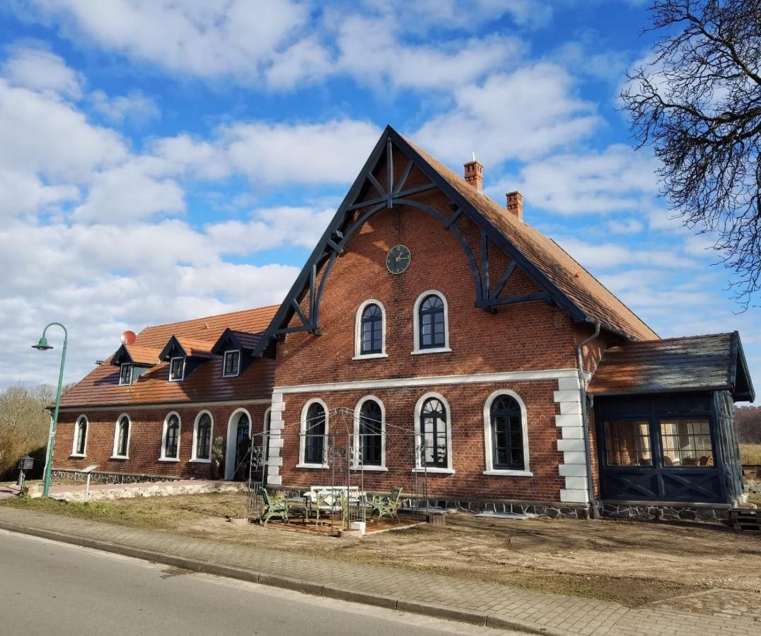 Inspektorenhaus Dobbin Ferienpension Exterior foto